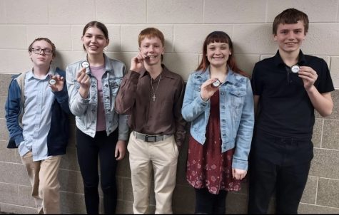 Scholars Bowl team takes first at Sacred Heart