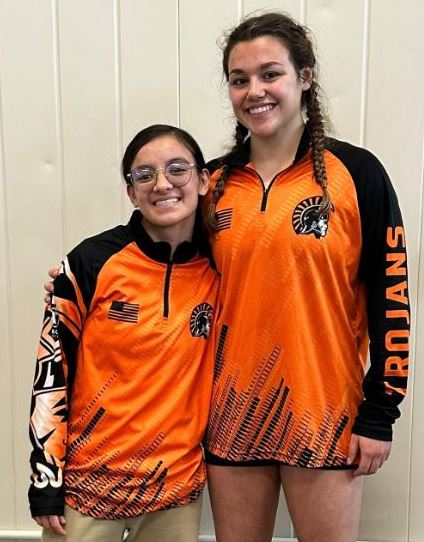Pruitt, Contreras-Munoz advance to Class 4A State Wrestling